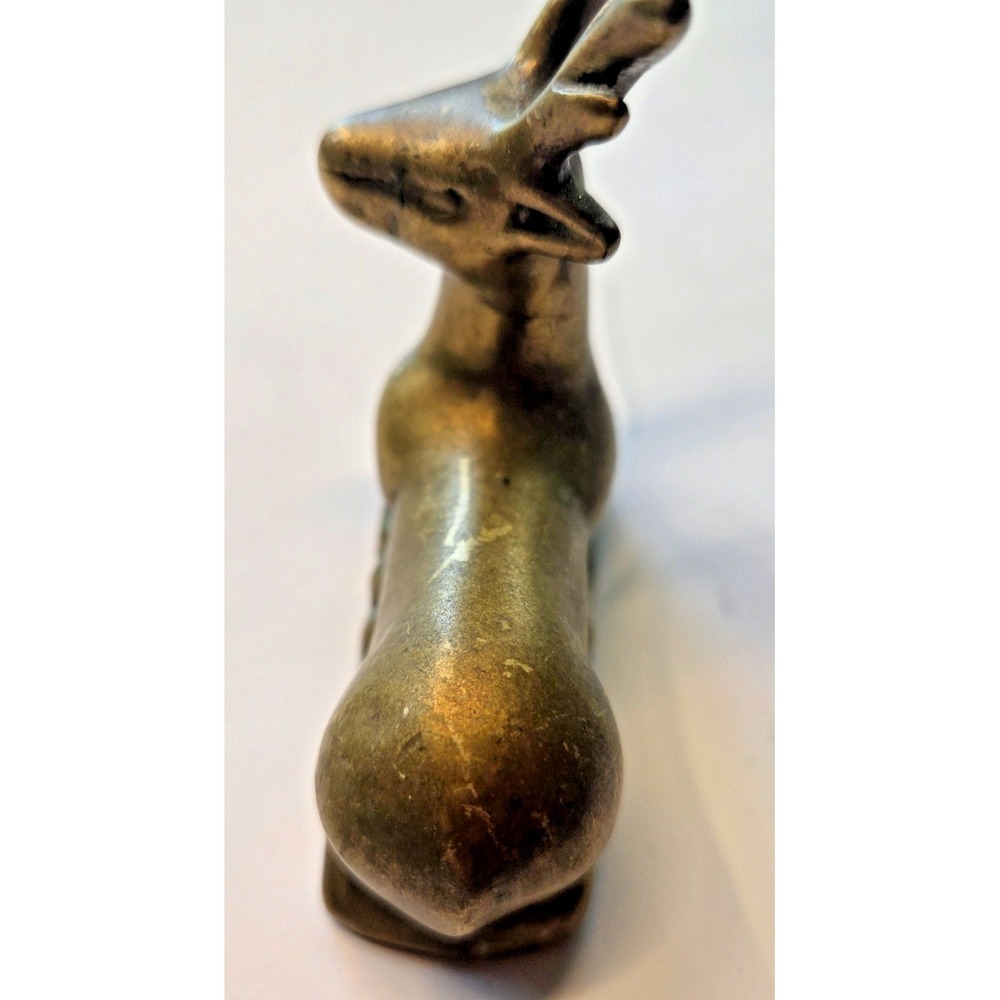 Vintage Solid Brass Deer Reindeer Caribou Buck Laying Down 2 1/8" x 2.5" - Picture 4 of 9